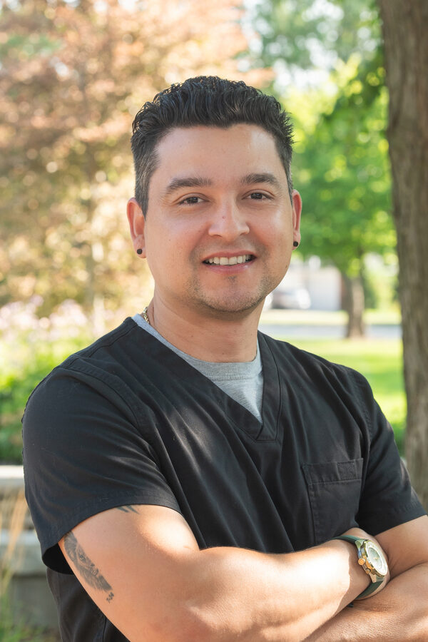 Picture of our talented assistant Dairo in Arlington Heights, IL. Talented Assistant Dairo in Arlington Heights, IL